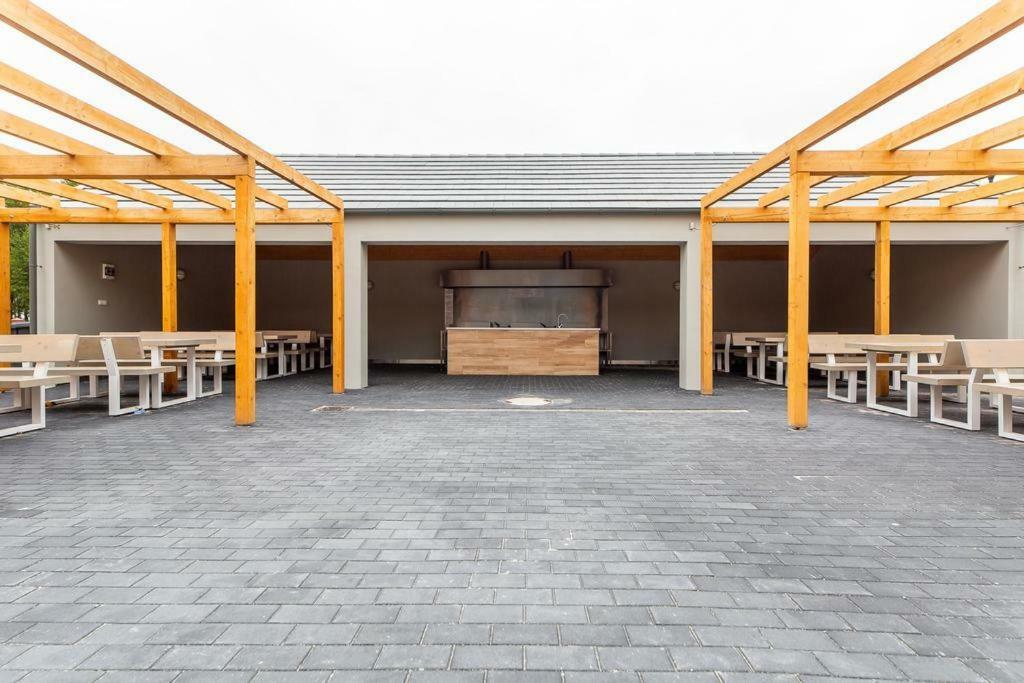 Apartamenty Familijne- Os Feniks Kolberg Exterior foto