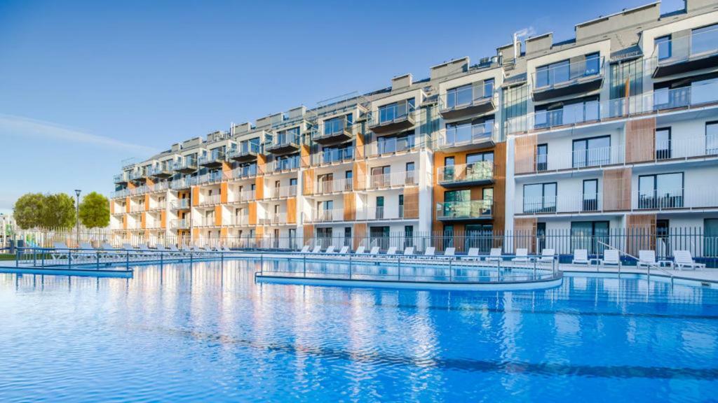 Apartamenty Familijne- Os Feniks Kolberg Exterior foto